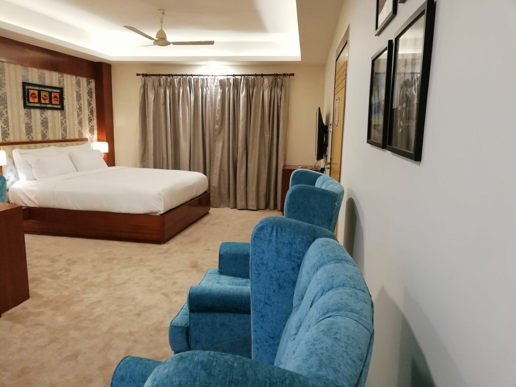 Hotel Emirates Calcutta Eksteriør billede